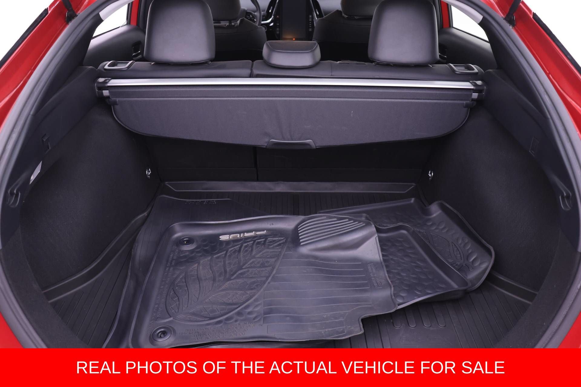 Certified 2019 Toyota Prius Limited w/ Premium Convenience Package FWD image 14