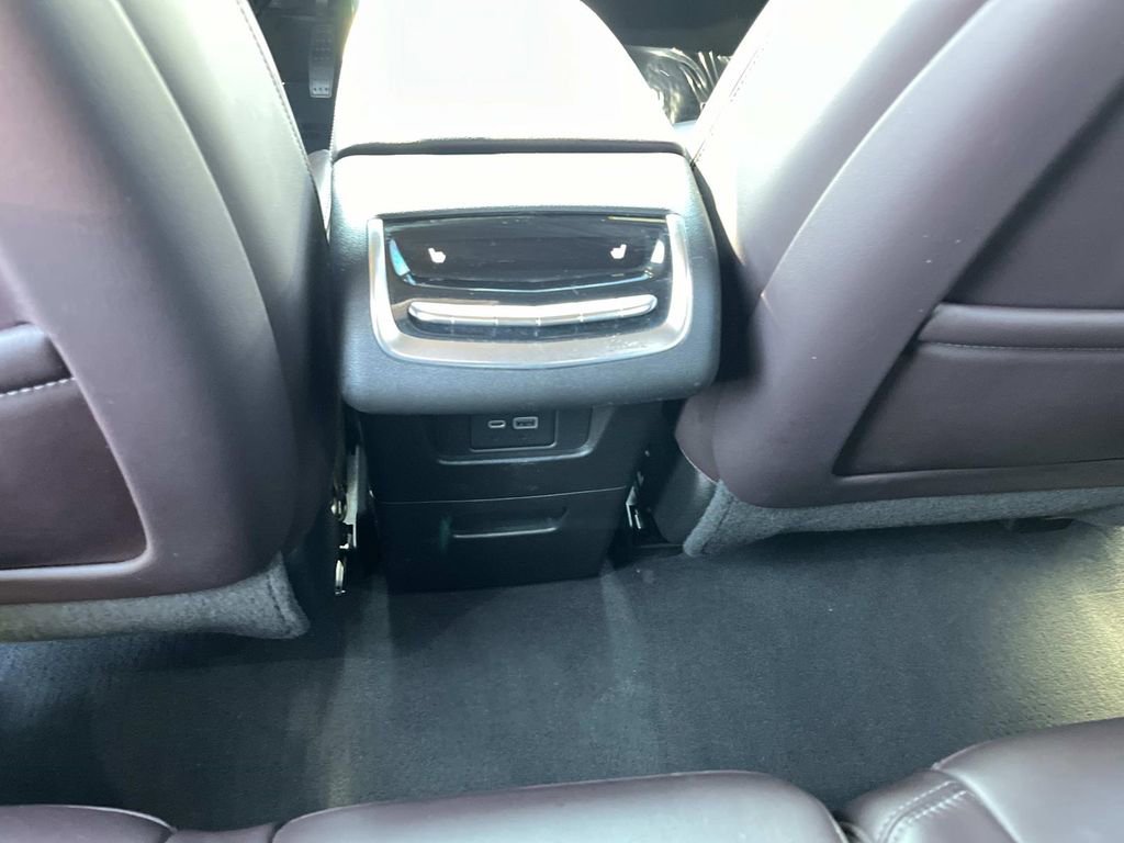 Used 2020 Cadillac XT6 Premium Luxury image 17