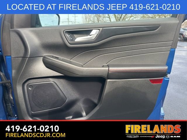 Used 2023 Ford Escape ST-Line Select image 17