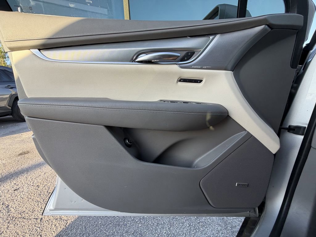 Used 2020 Cadillac XT5 Premium Luxury FWD image 21