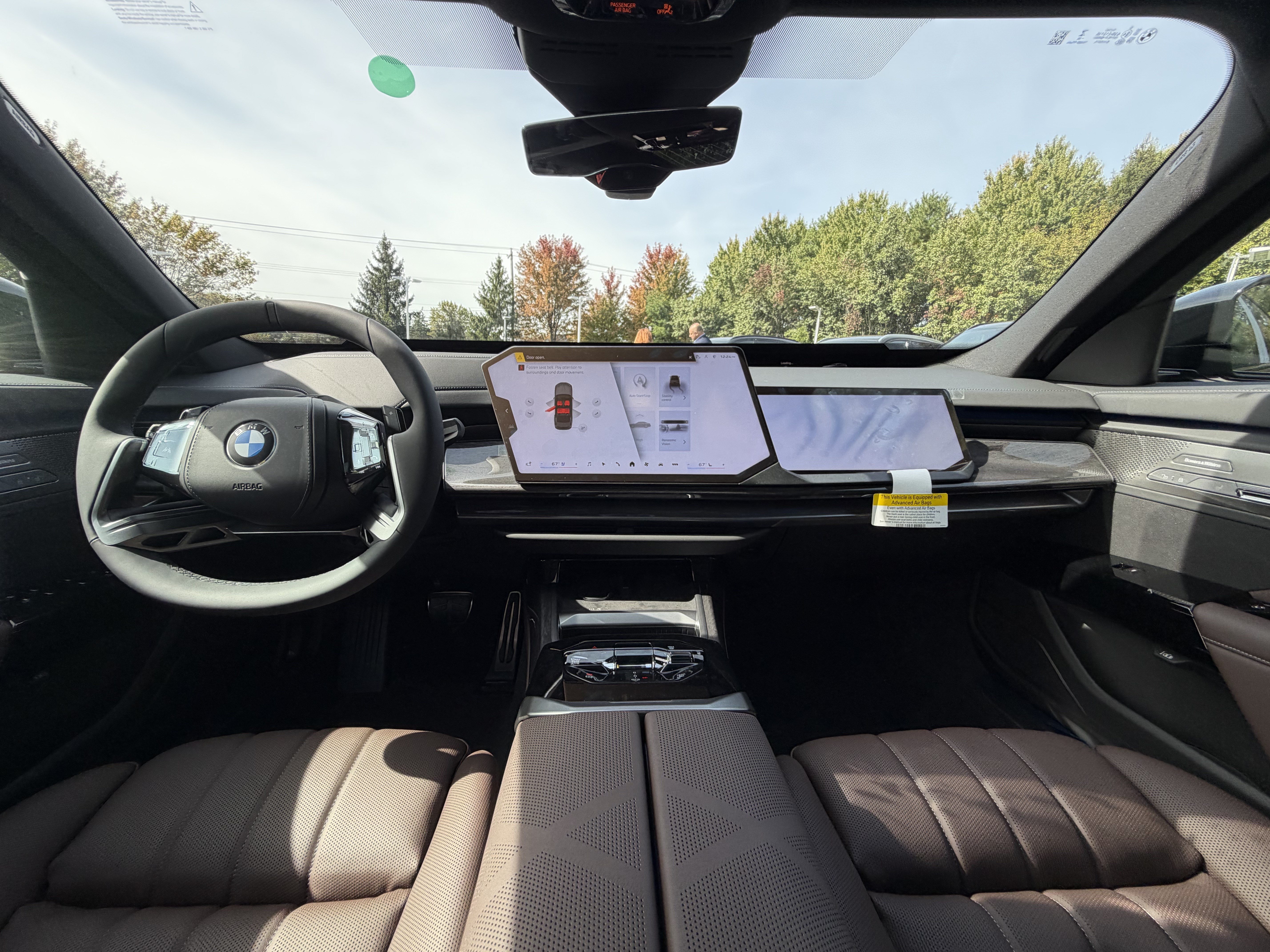 New 2027 BMW 740i xDrive w/ Executive Package AWD/4WD image 18