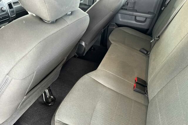 Used 2023 RAM 1500 Classic SLT image 9