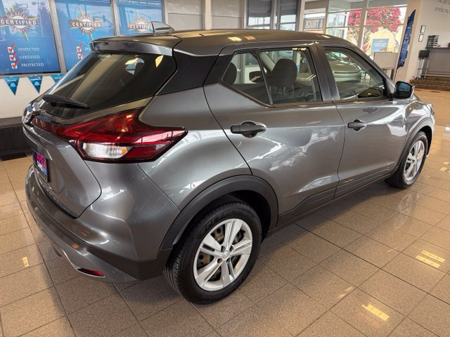 Used 2023 Nissan Kicks S FWD image 4