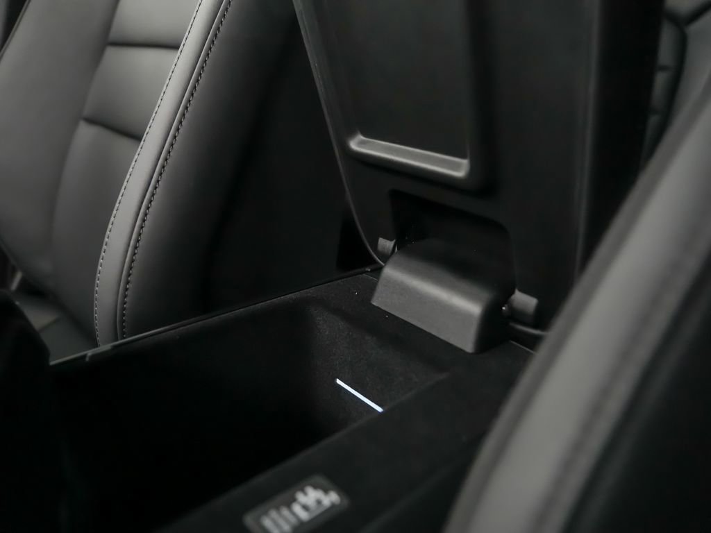 New 2026 Porsche Taycan image 35