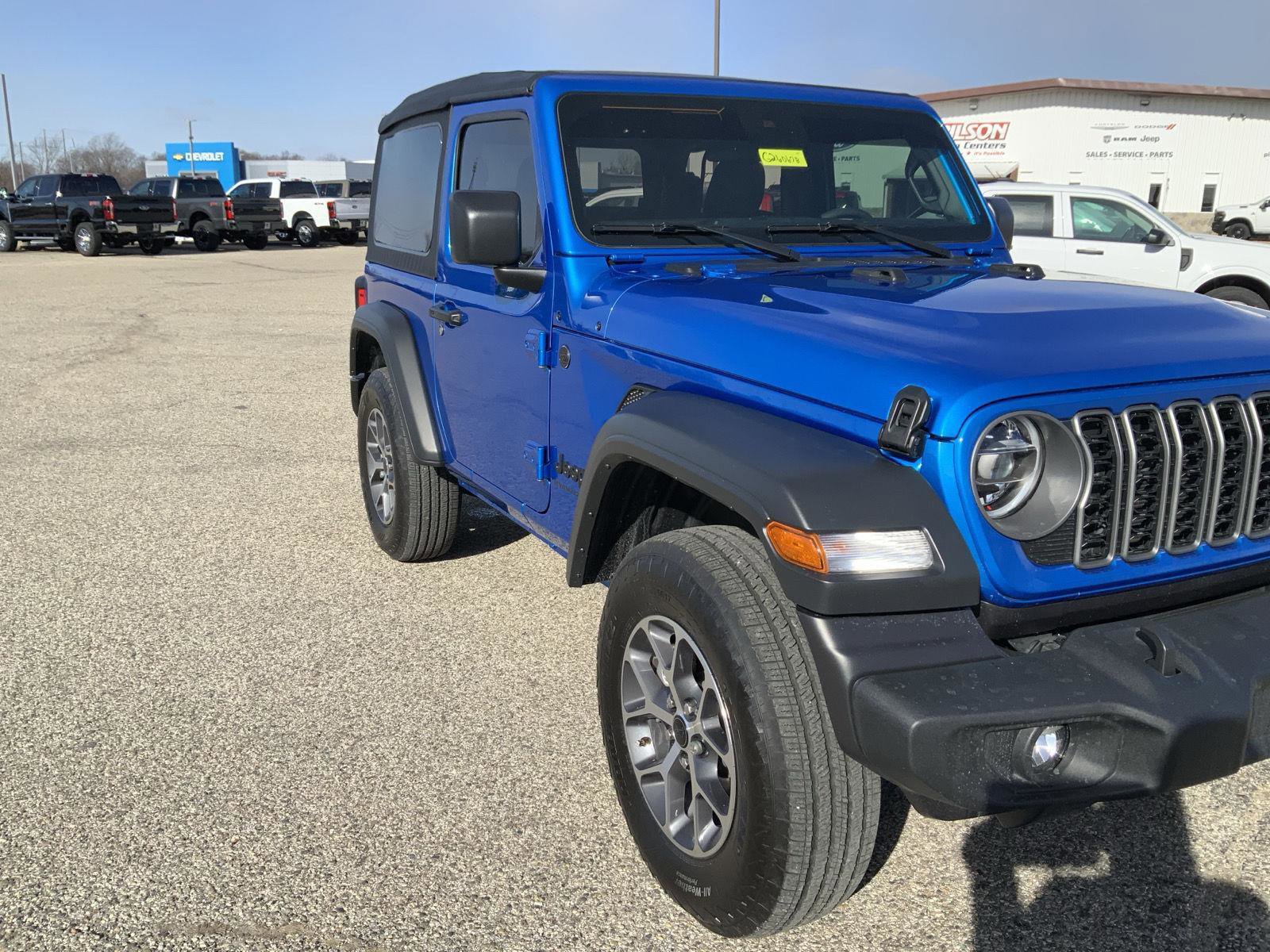Used 2025 Jeep Wrangler Sport image 12