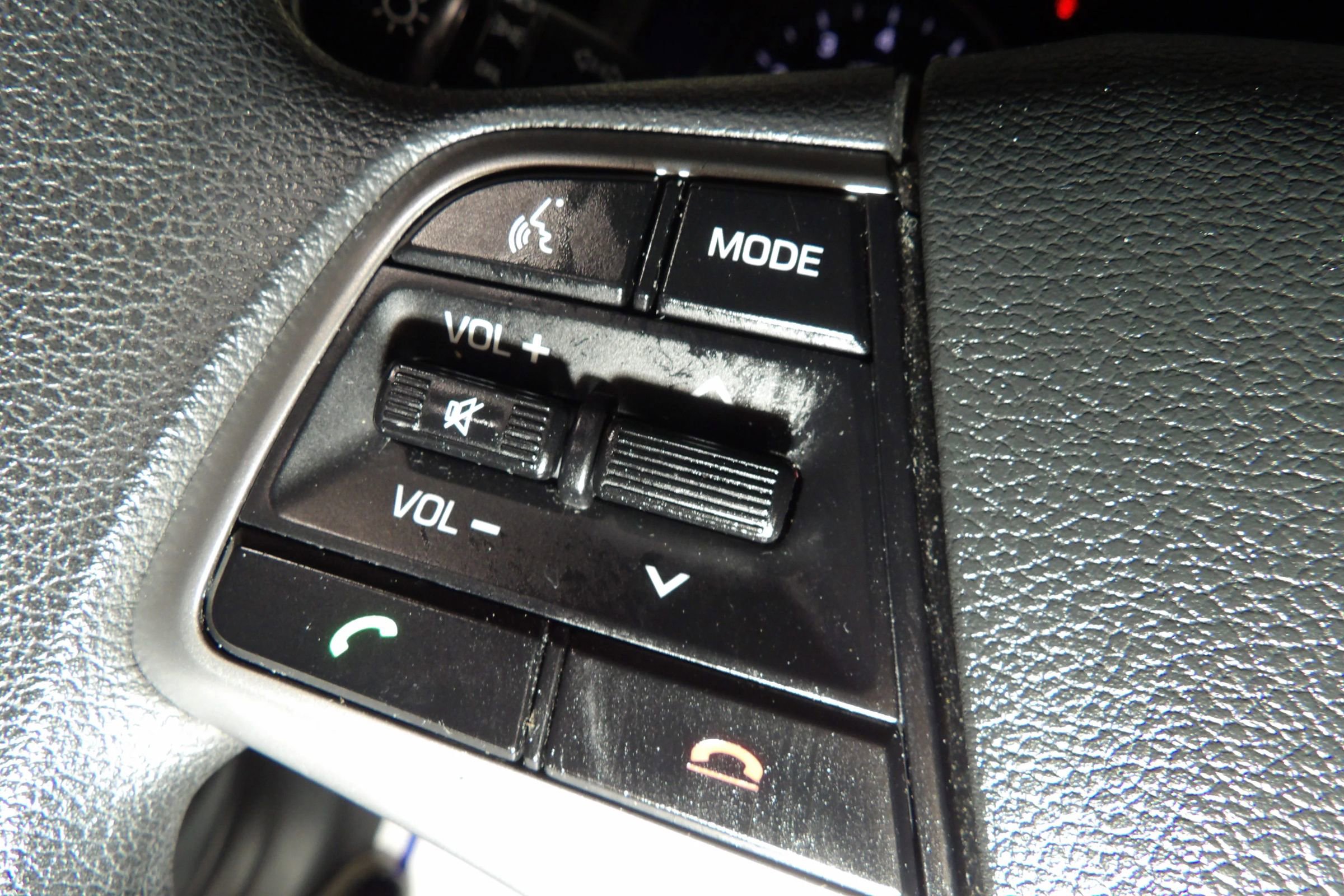 Used 2017 Hyundai Elantra SE image 15