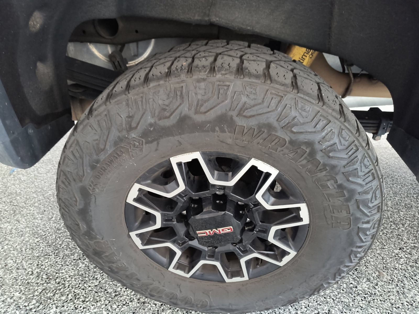 Used 2024 GMC Sierra 2500 AT4X AWD/4WD image 39