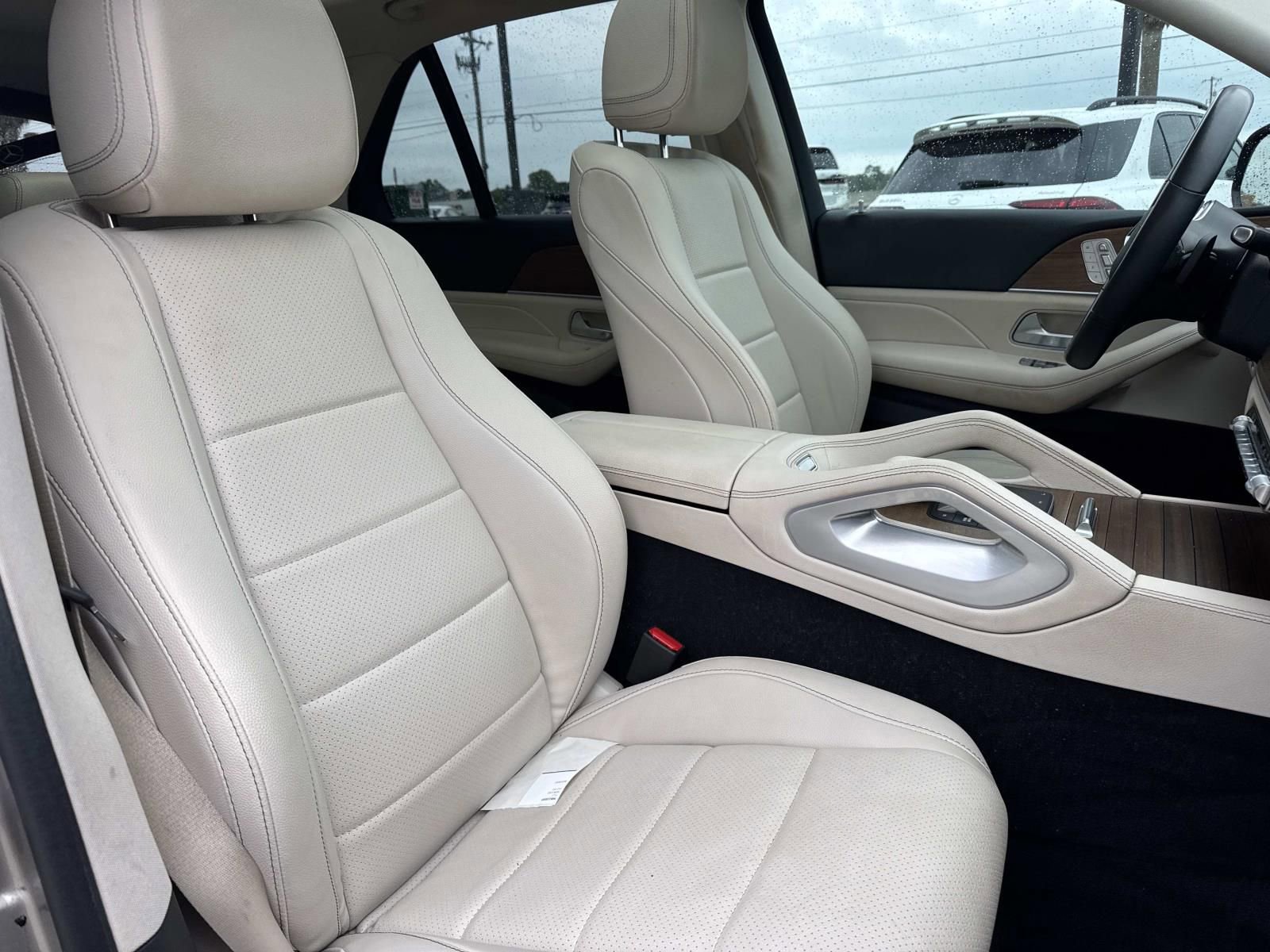 Used 2022 Mercedes-Benz GLE 350 4MATIC w/ AMG Line Exterior image 12