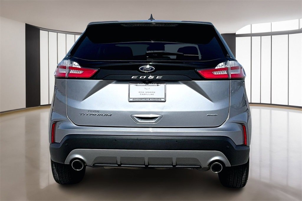 Used 2022 Ford Edge Titanium w/ Equipment Group 301A image 4