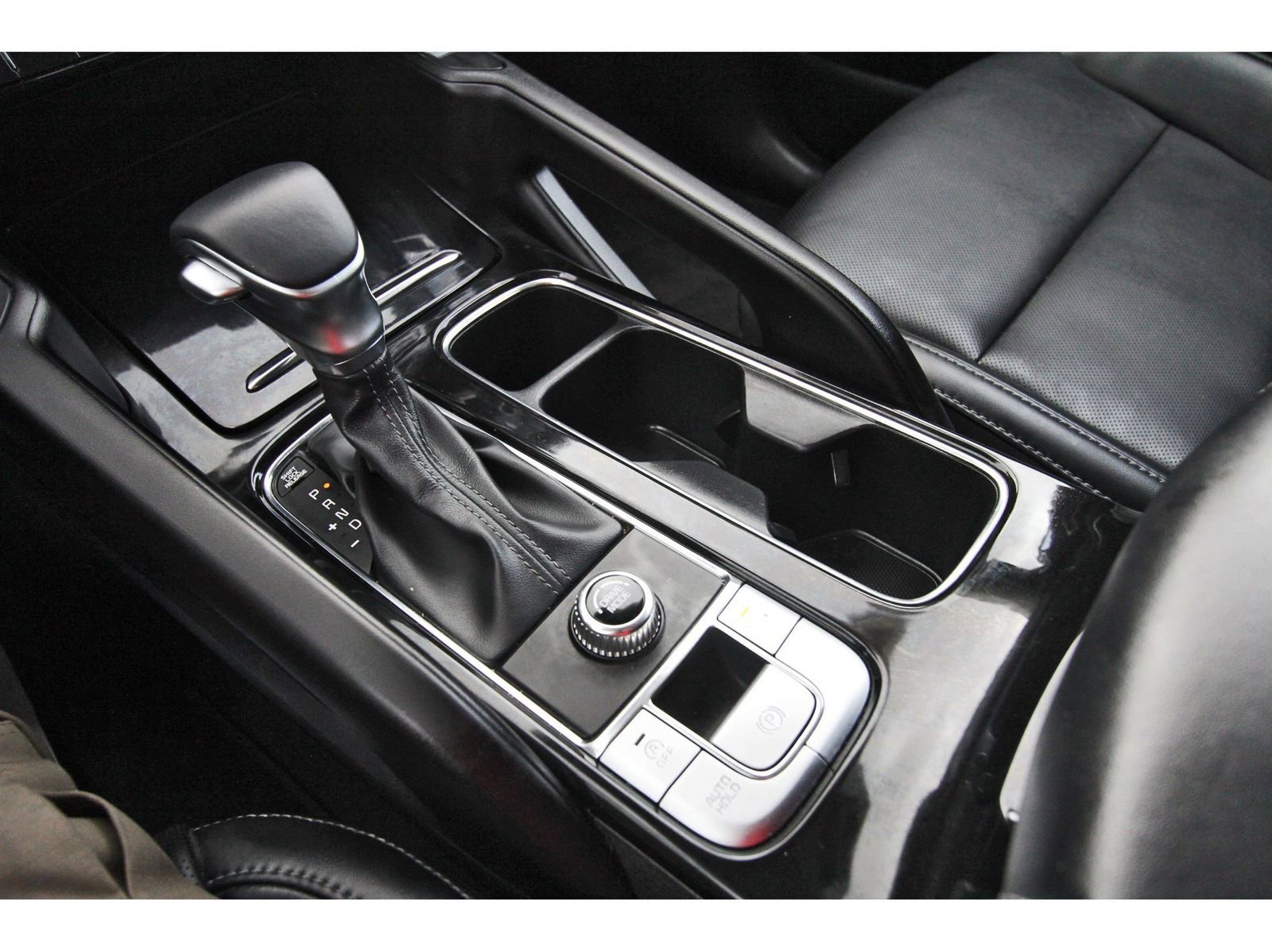 Used 2025 Kia Telluride S FWD image 31