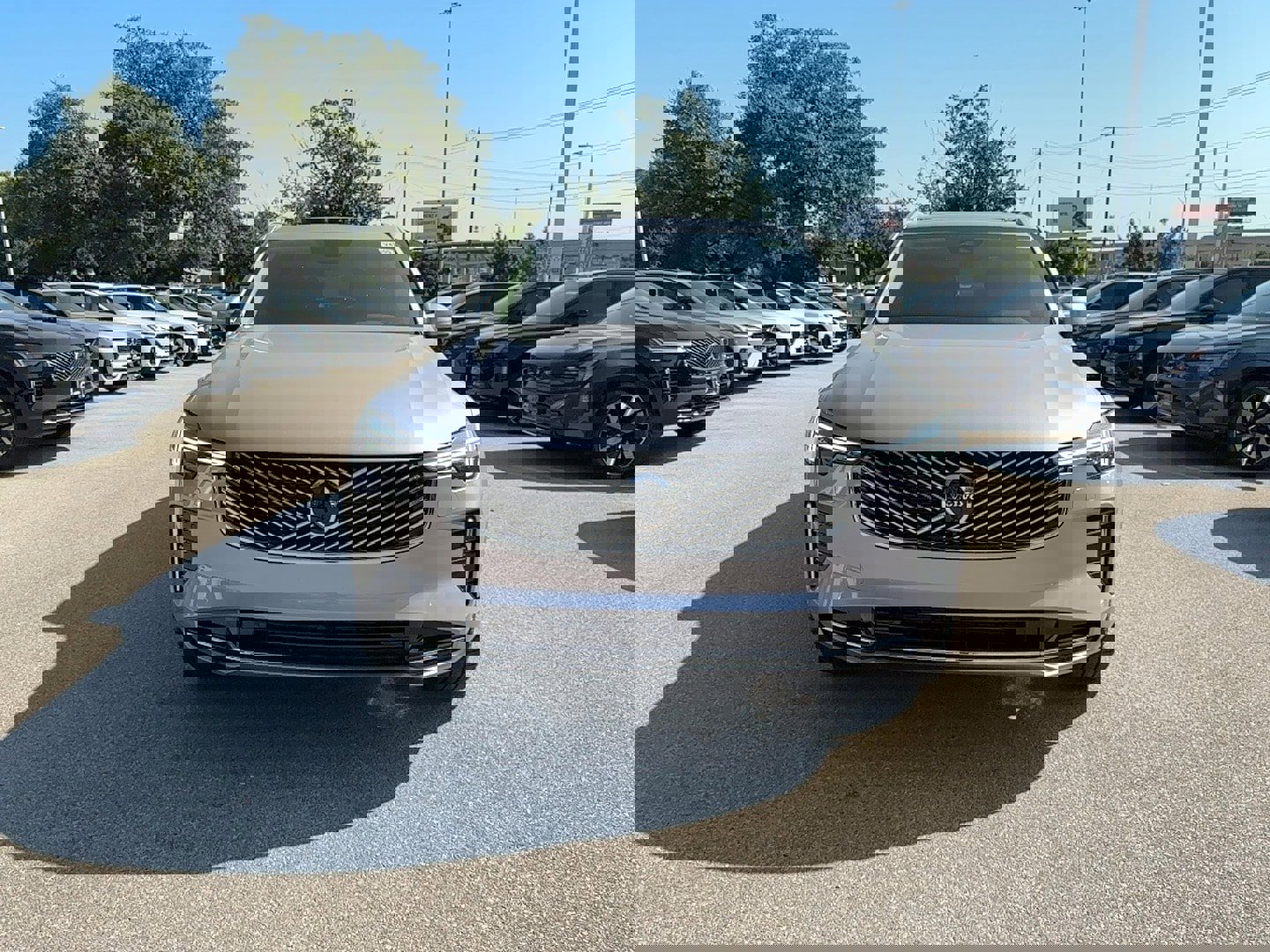 New 2026 Volvo XC90 B5 Plus w/ Protection Package image 8