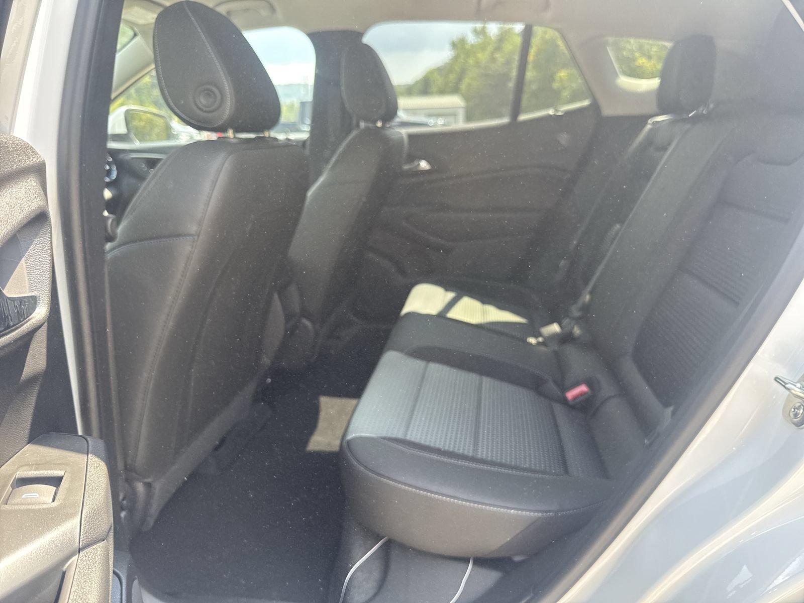 New 2026 Chevrolet Trax LT w/ LT Convenience Package FWD image 24