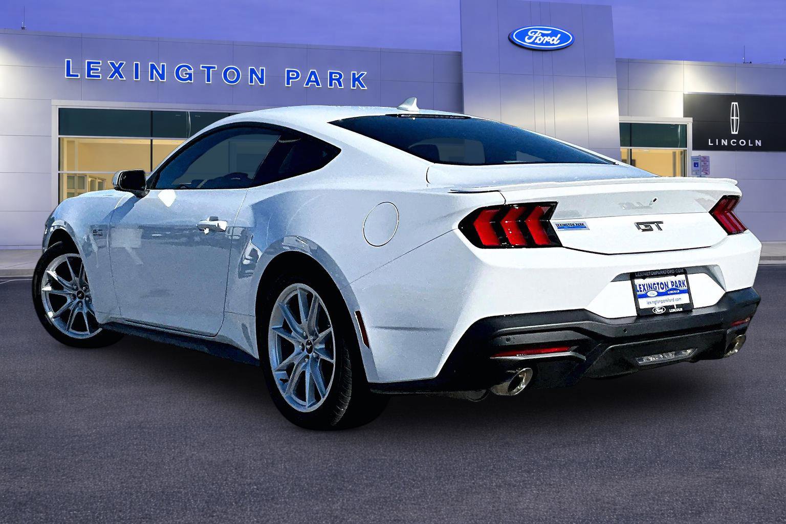 Used 2025 Ford Mustang GT Premium image 4