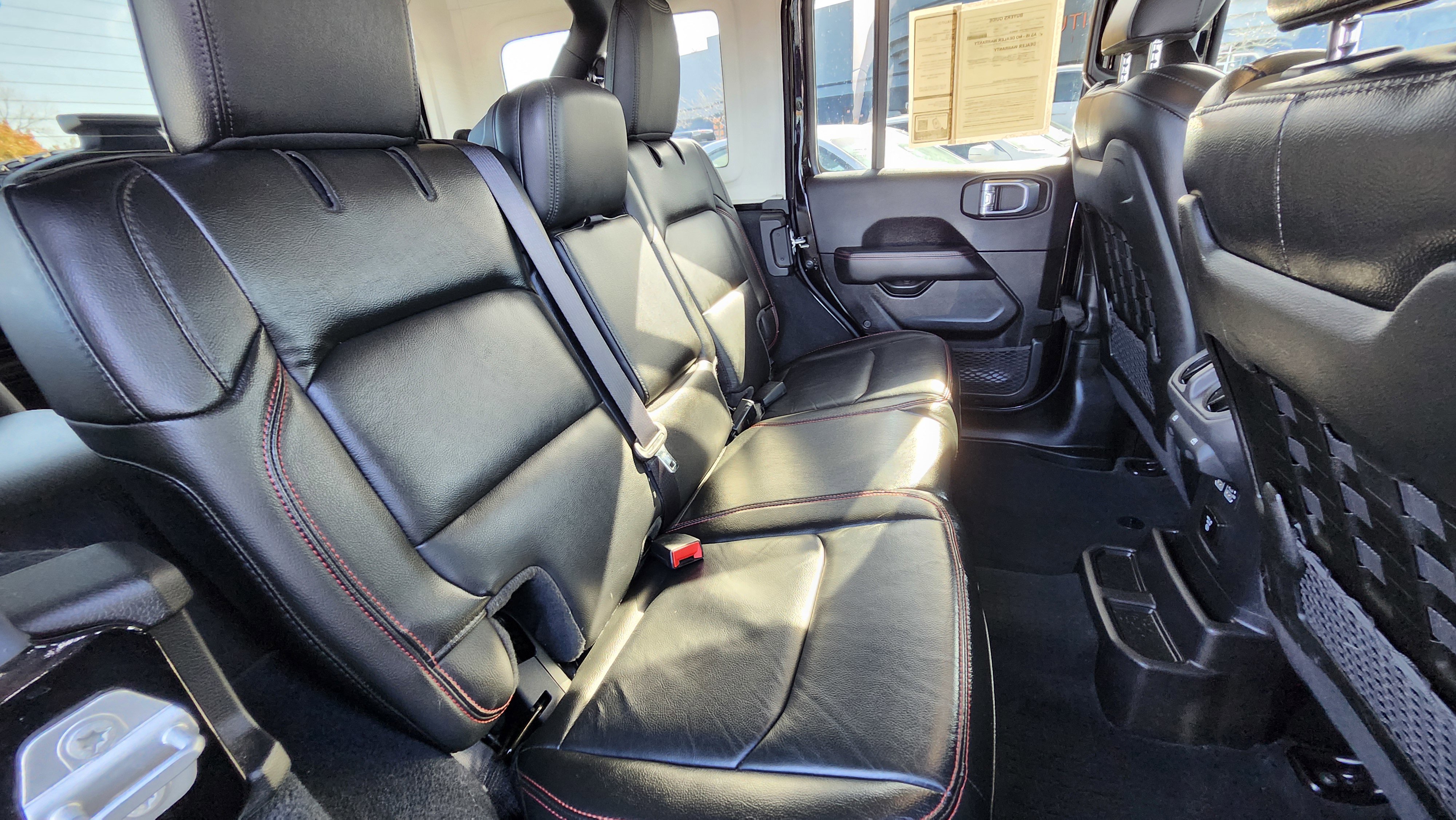 Used 2022 Jeep Wrangler Unlimited Rubicon w/ Steel Bumper Group image 19