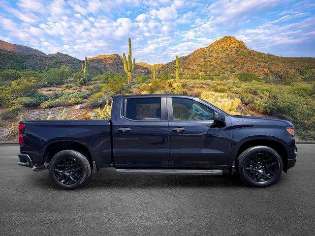 Used 2022 Chevrolet Silverado 1500 Custom RWD image 3