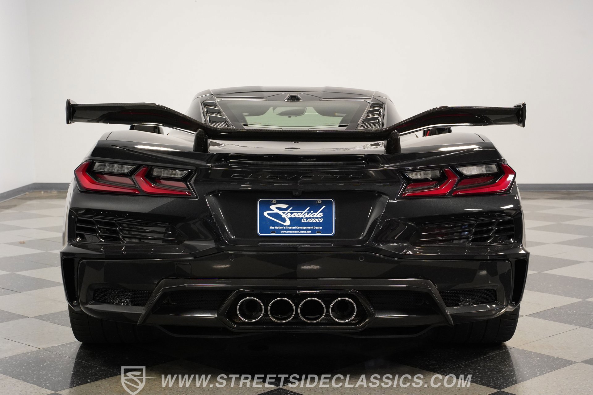 Used 2023 Chevrolet Corvette Z06 image 10