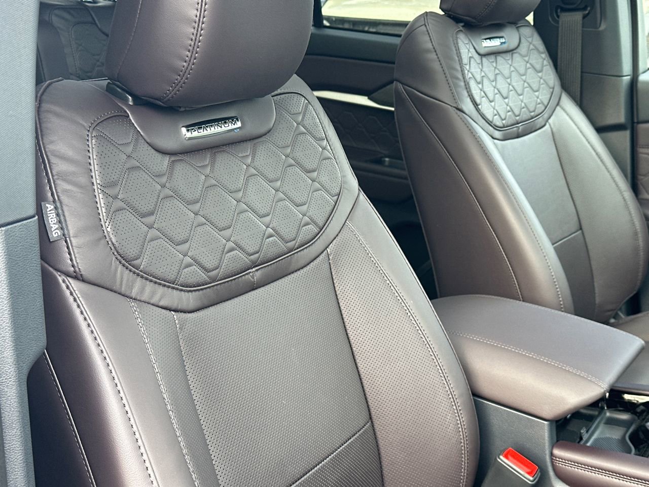 New 2026 Ford Explorer Platinum w/ LUX Leather Package image 13