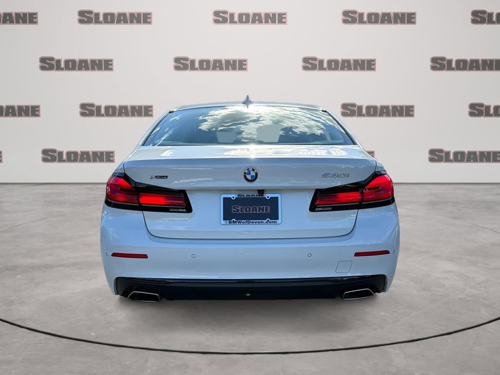 Certified 2023 BMW 530i xDrive w/ Convenience Package AWD/4WD image 4