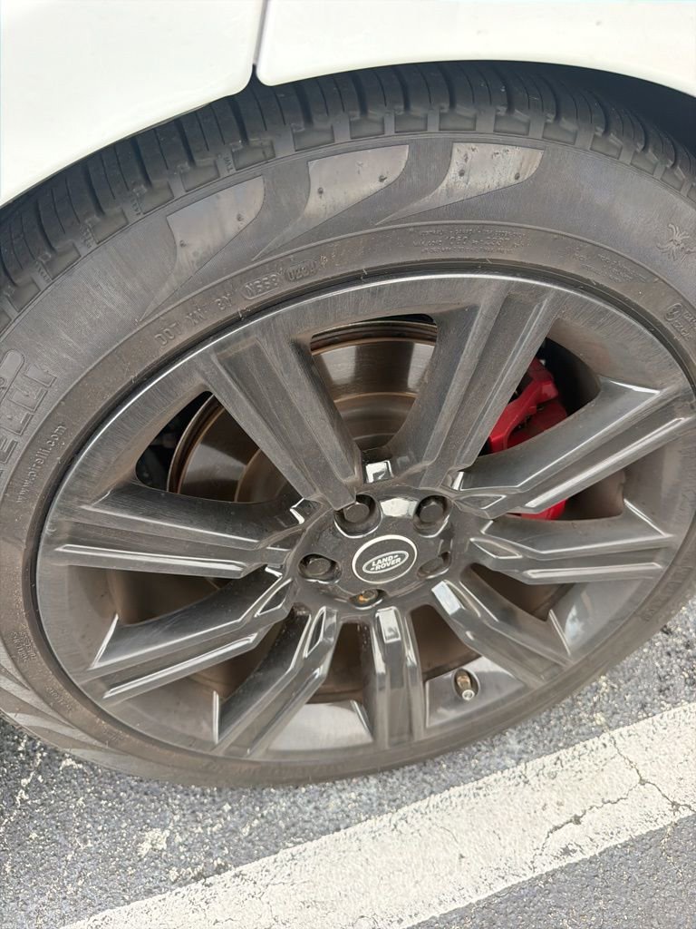 Used 2019 Land Rover Range Rover Sport HST image 7