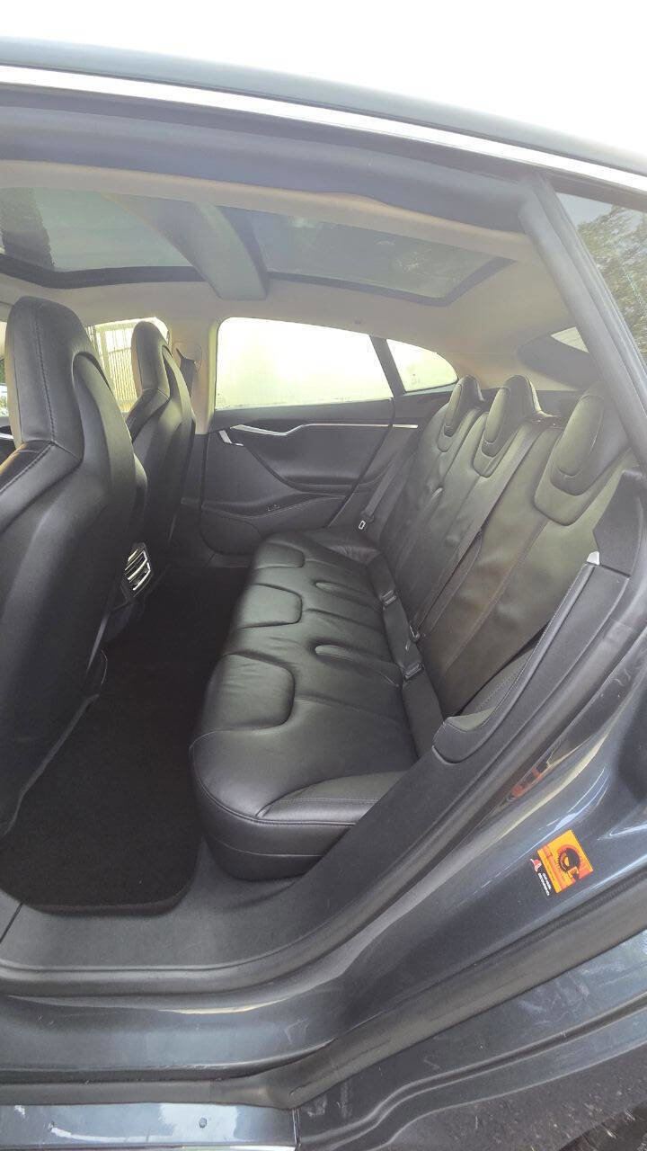 Used 2014 Tesla Model S 85 image 10