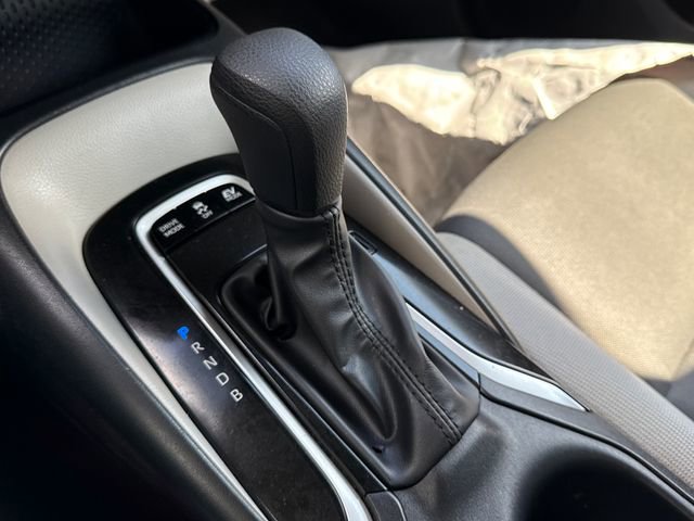 Used 2025 Toyota Corolla LE image 31