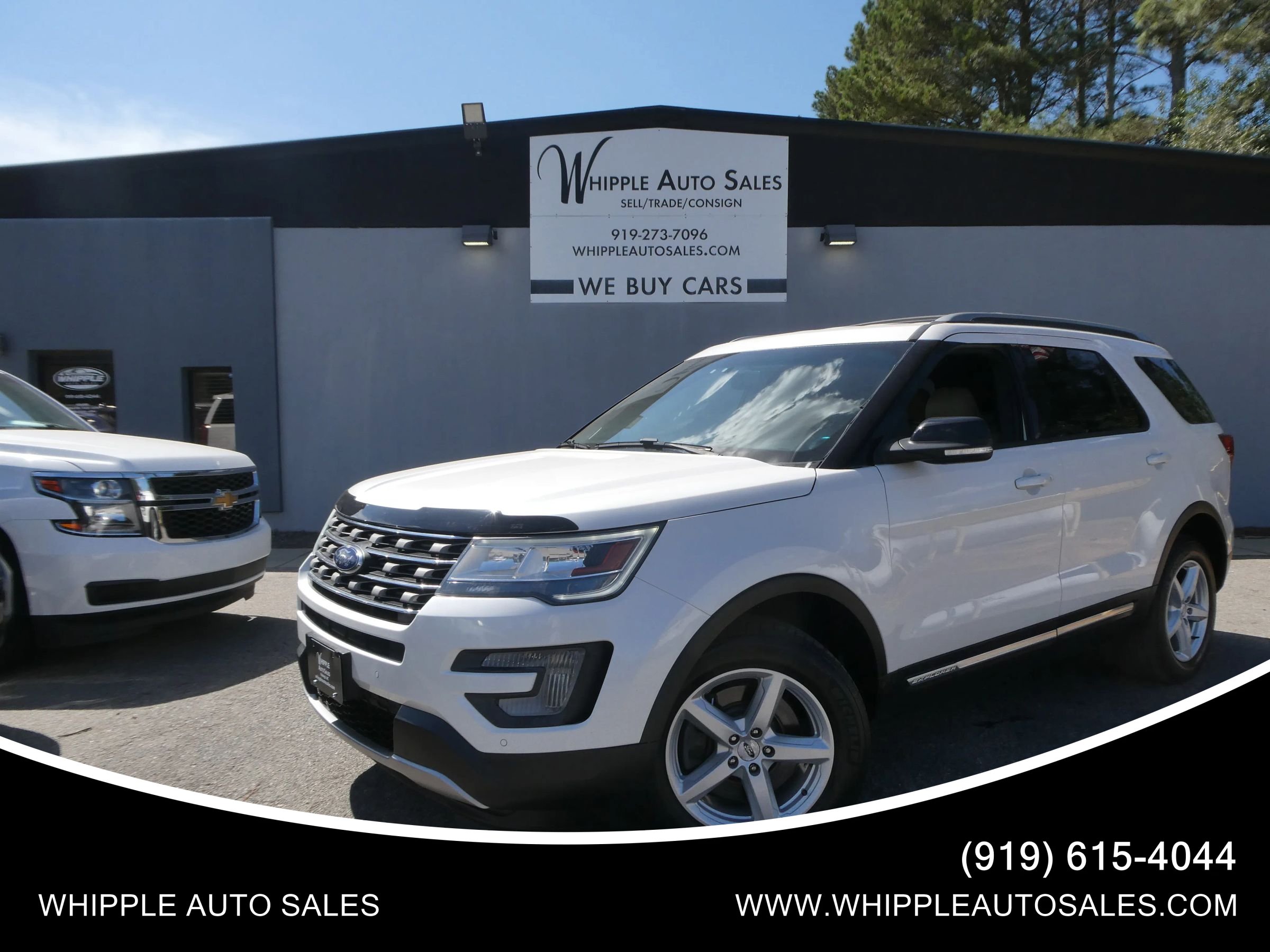 Used 2016 Ford Explorer XLT w/ Equipment Group 202A AWD/4WD image 1