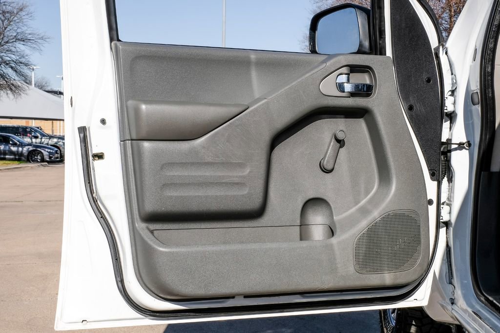 Used 2019 Nissan Frontier S image 38