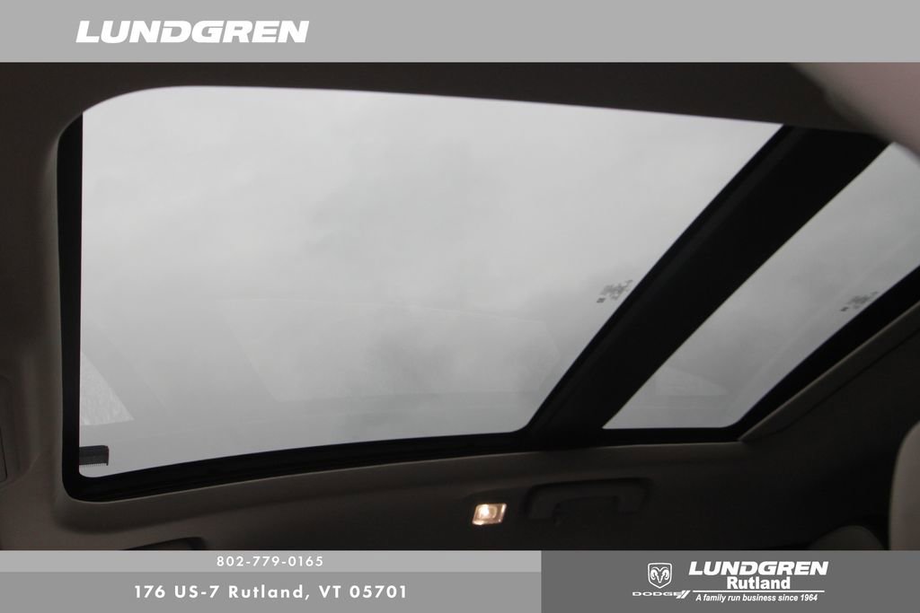 Used 2020 Ford Escape Titanium w/ Titanium Premium Package 2.0 image 32