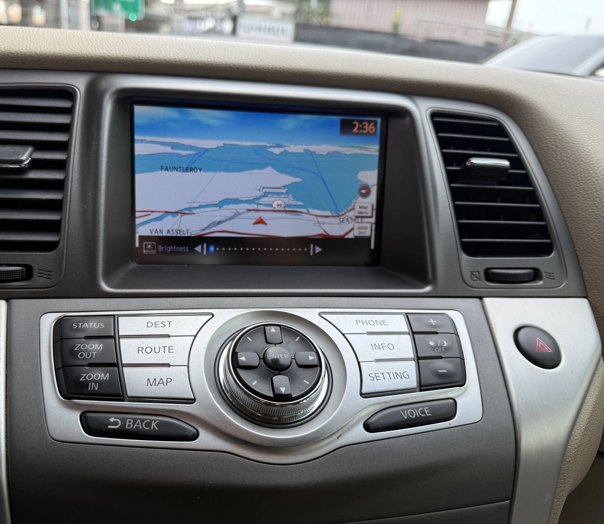 Used 2012 Nissan Murano SL w/ Navigation Pkg AWD/4WD image 28