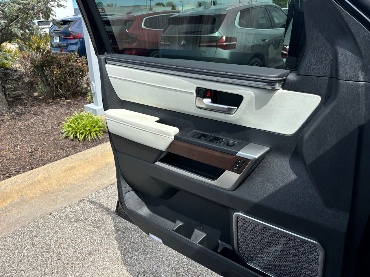 Used 2024 Toyota Sequoia Capstone AWD/4WD image 11