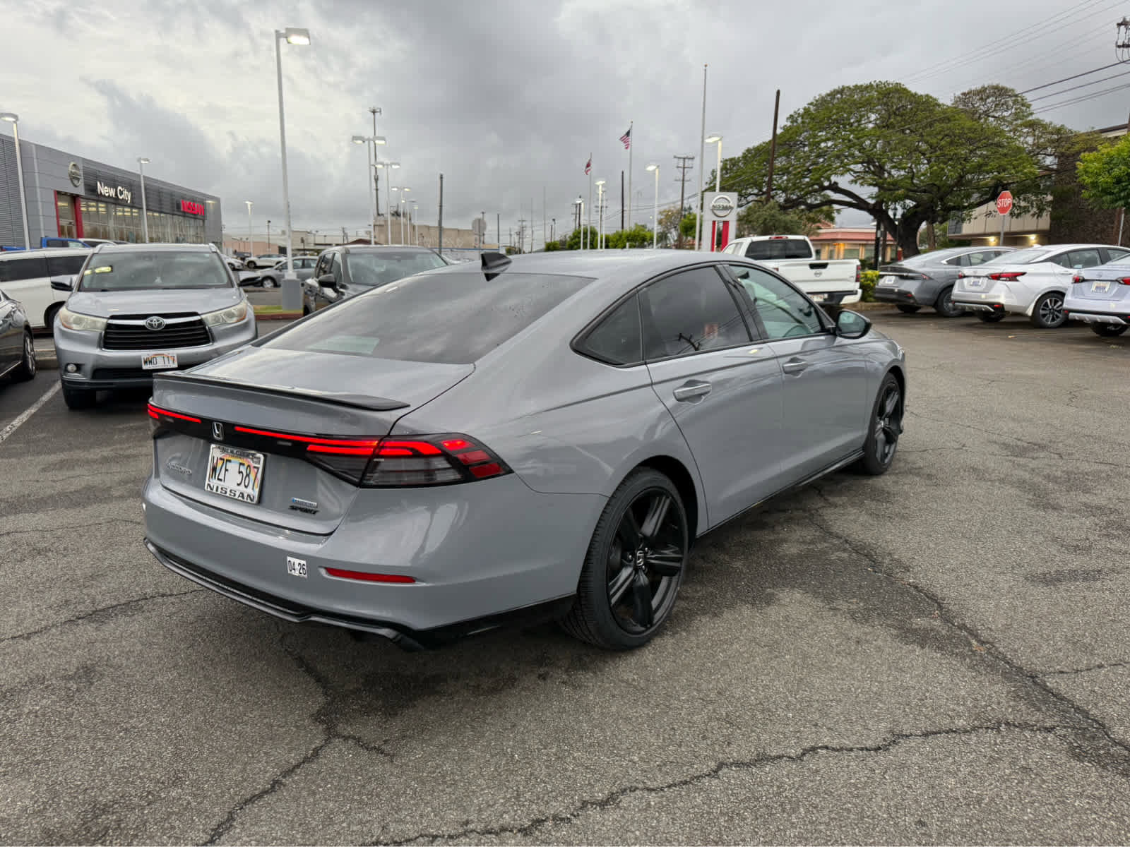 Used 2024 Honda Accord Sport image 3