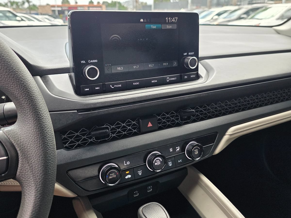 Used 2023 Honda Accord LX image 32