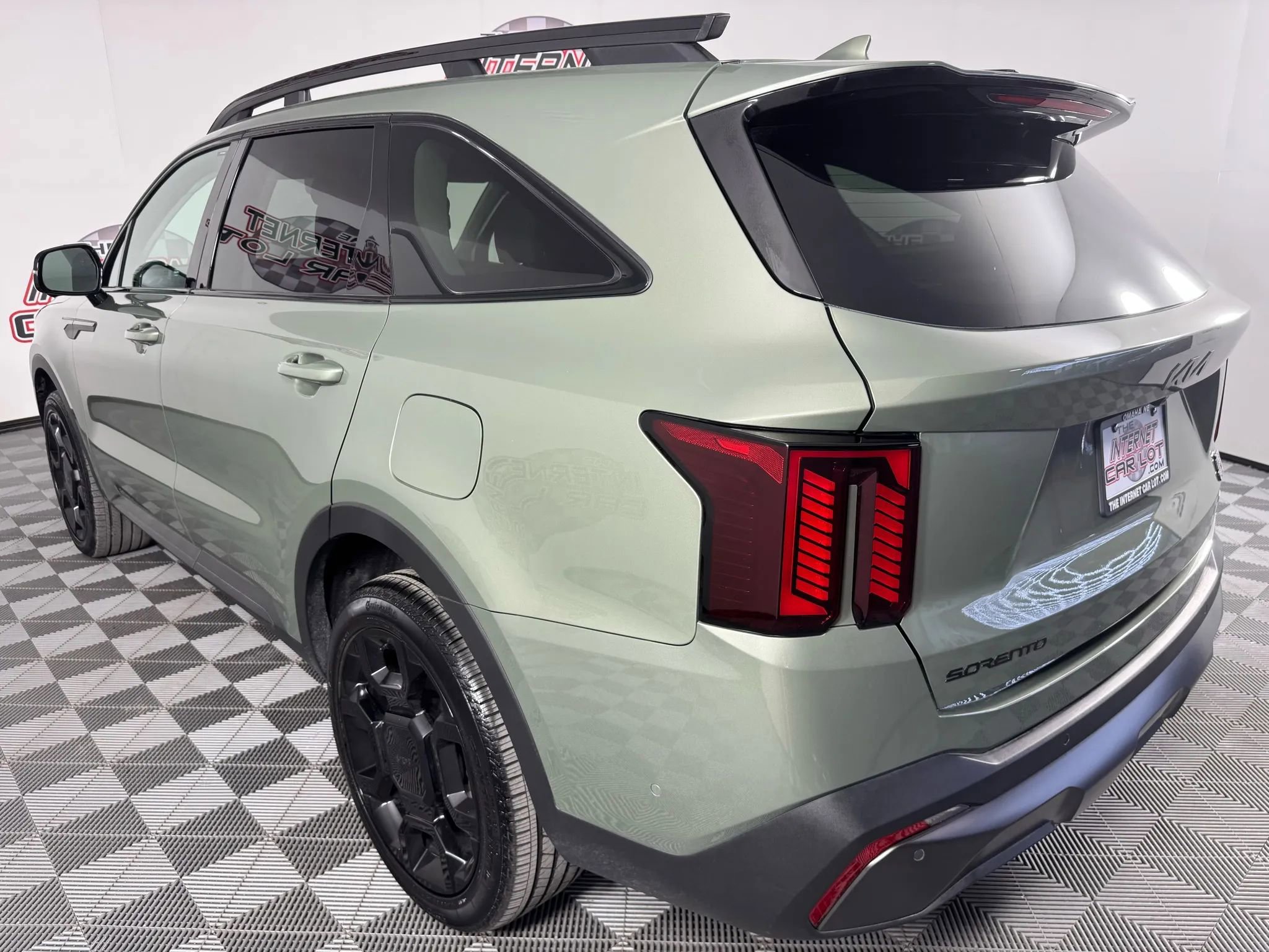 Used 2025 Kia Sorento SX image 28