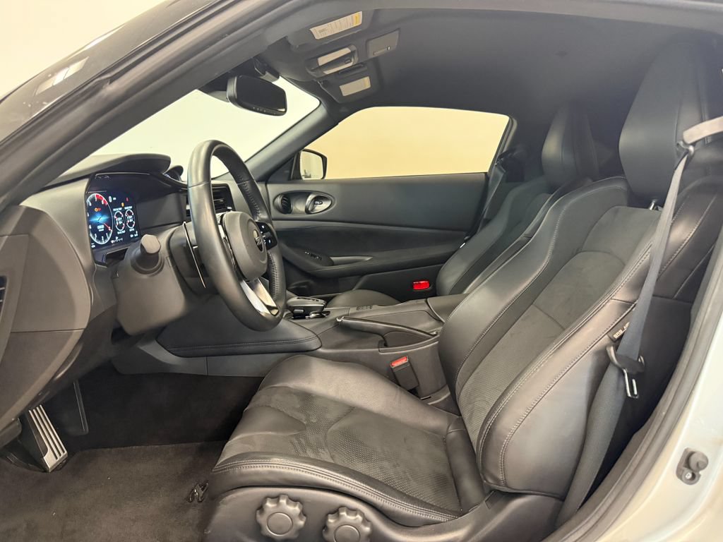 Used 2024 Nissan Z Performance w/ Floor Mat Package RWD image 10