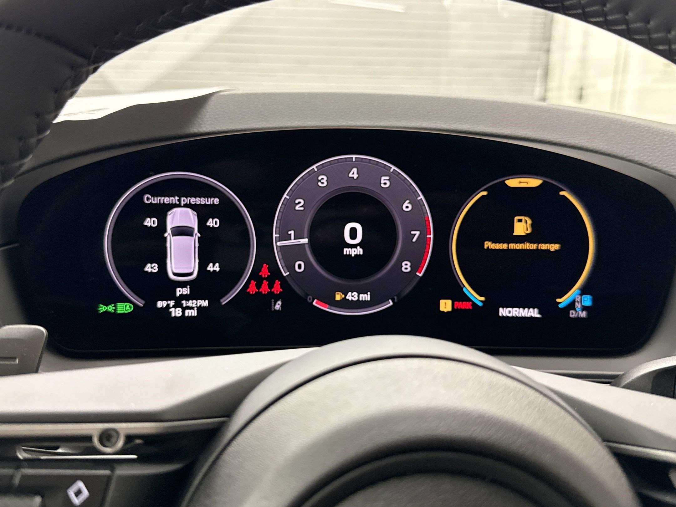 Used 2025 Porsche Cayenne image 19