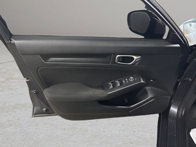 Used 2023 Honda Civic Sport image 6