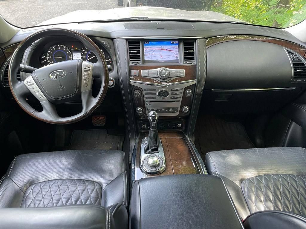 Used 2019 INFINITI QX80 Luxe w/ 22" Wheel Package AWD/4WD image 11