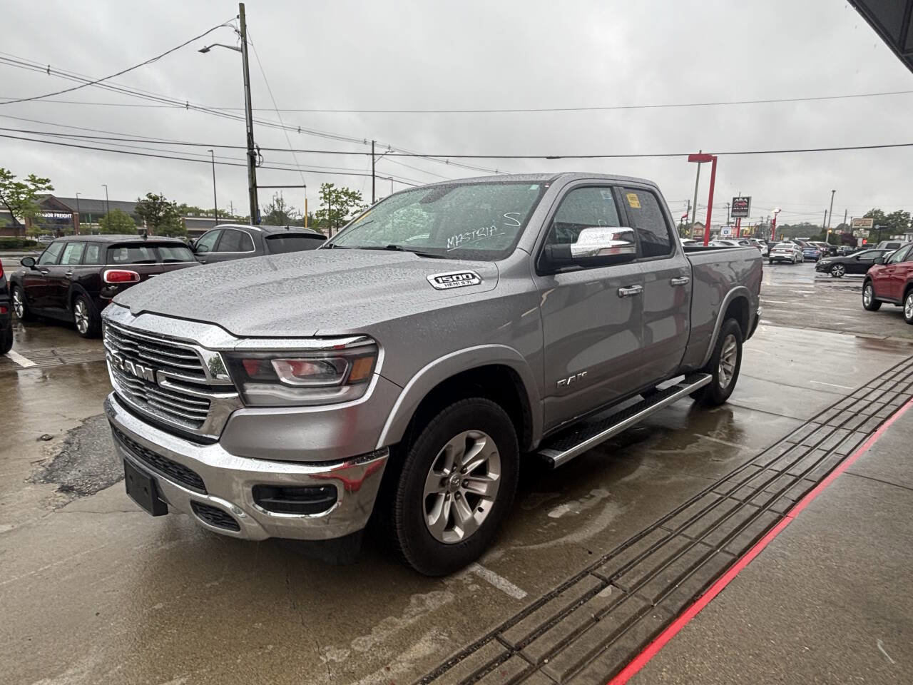 Used 2019 RAM 1500 Laramie image 13