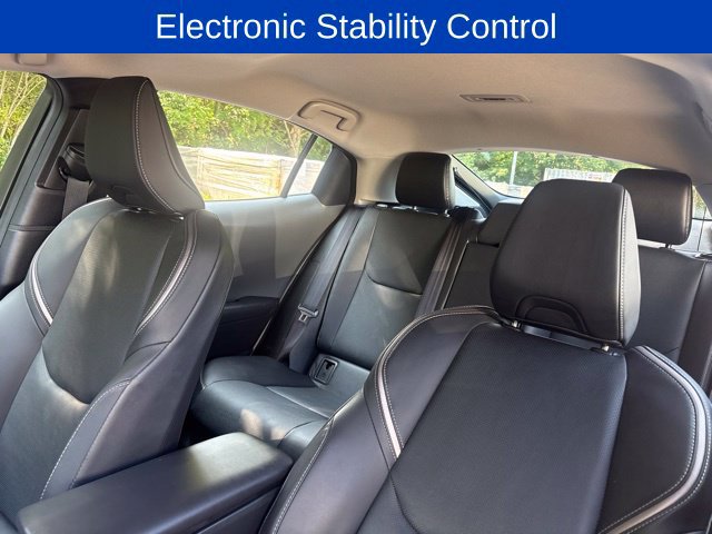 Used 2024 Toyota Prius XLE AWD/4WD image 10