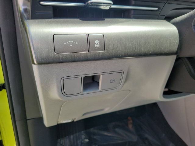 Certified 2024 Hyundai Kona Electric SEL FWD image 16