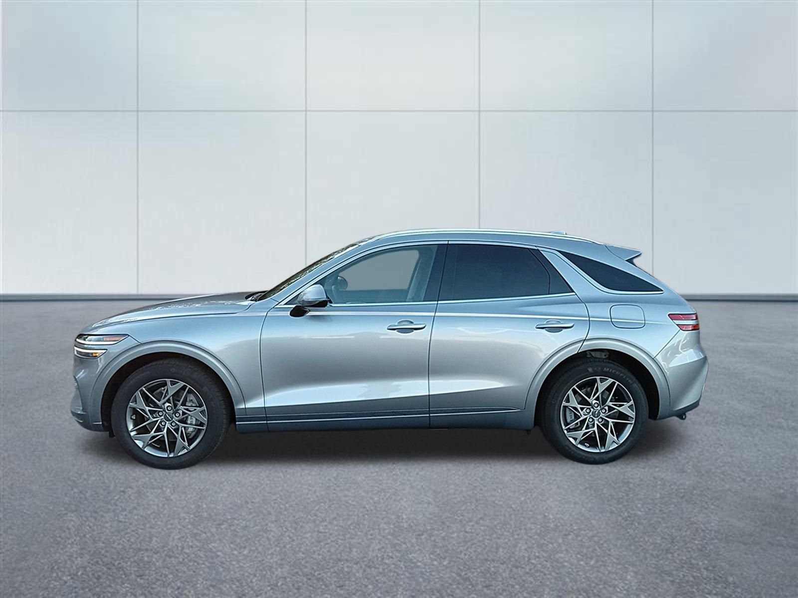 Used 2024 Genesis GV70 2.5T w/ Select Package image 2