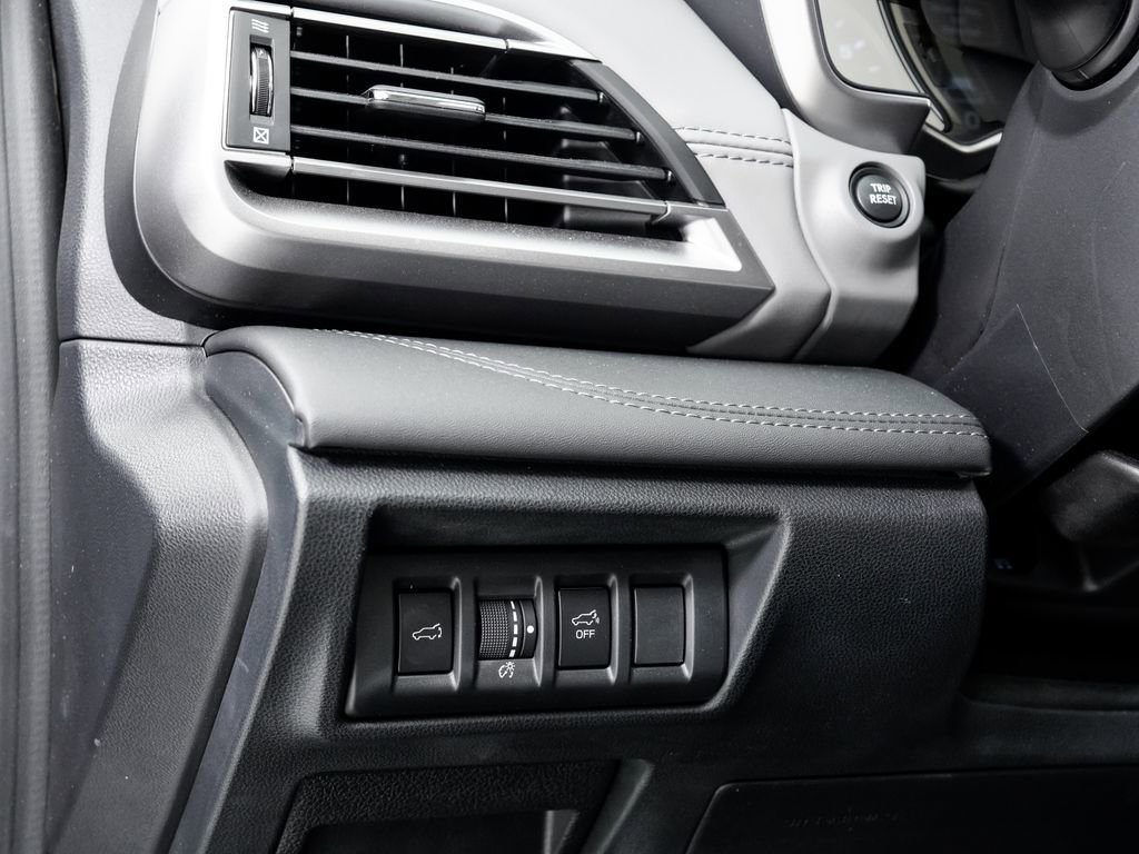 Used 2020 Subaru Outback Limited w/ Popular Package #2 image 10