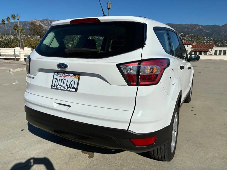 Used 2017 Ford Escape S image 10