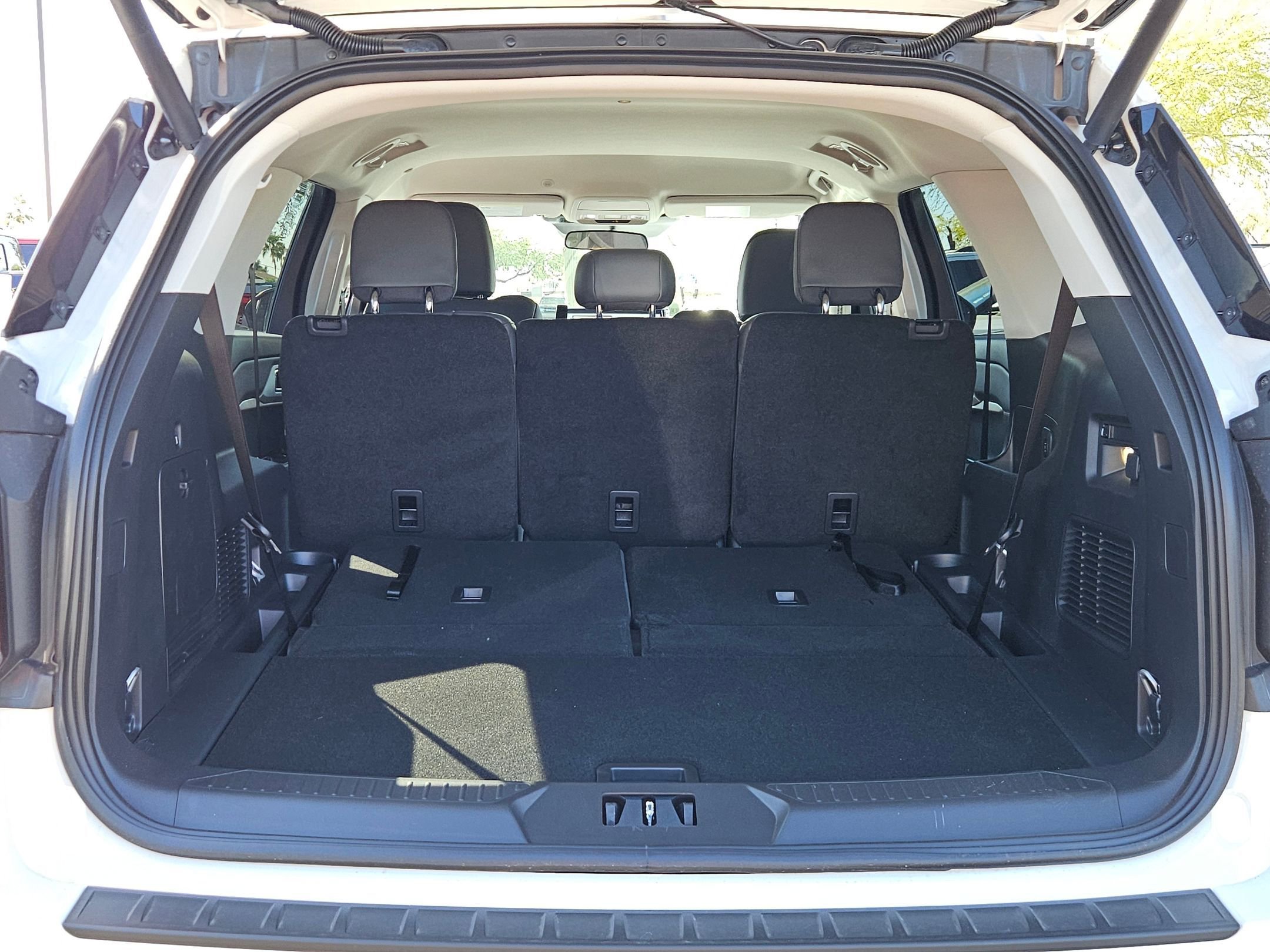 New 2026 Ford Explorer Active w/ Active Comfort Package image 4