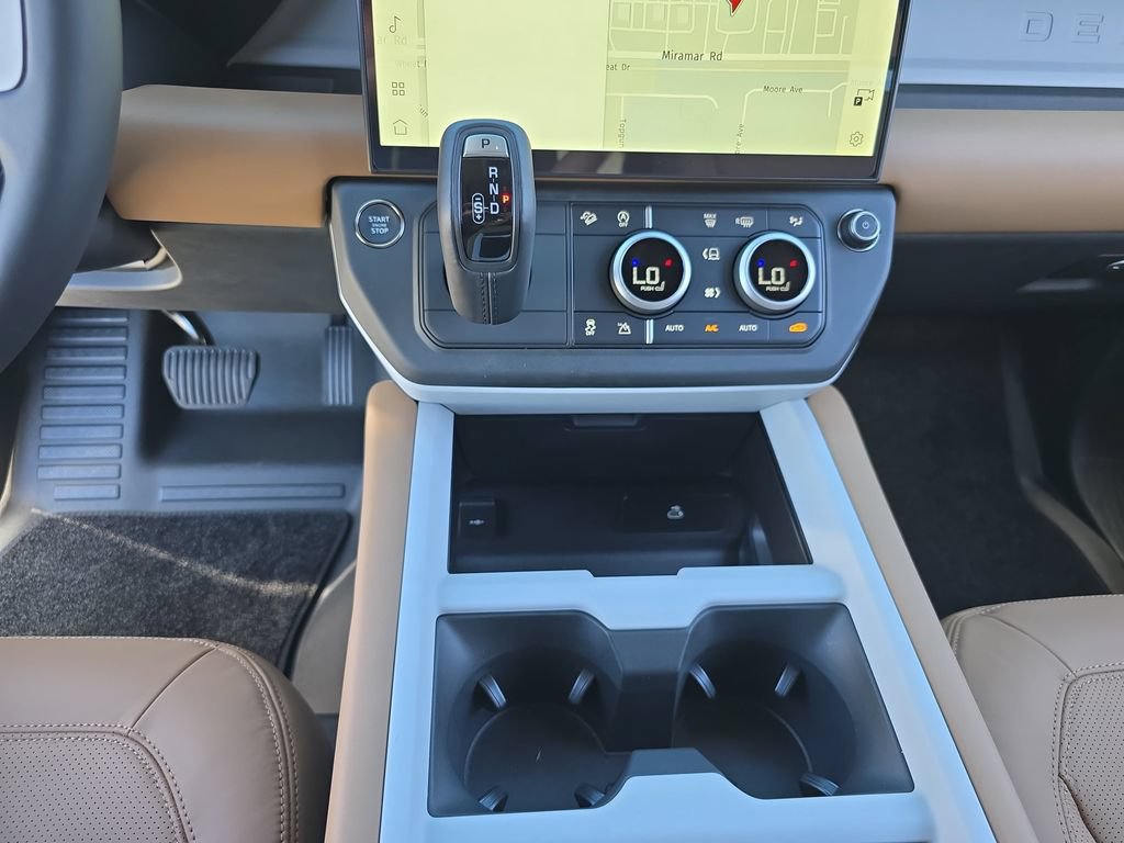 New 2026 Land Rover Defender 110 S AWD/4WD image 25