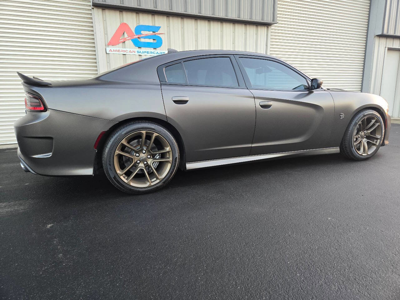Used 2019 Dodge Charger SRT Hellcat w/ Navigation & Travel Group RWD image 9