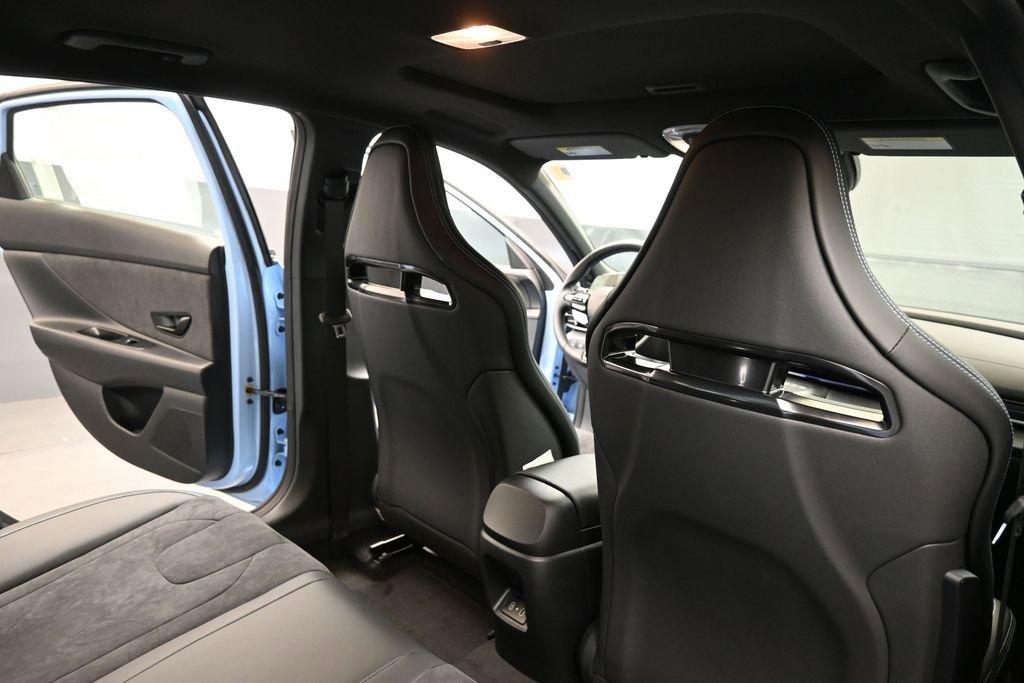 New 2026 Hyundai Elantra N FWD image 15