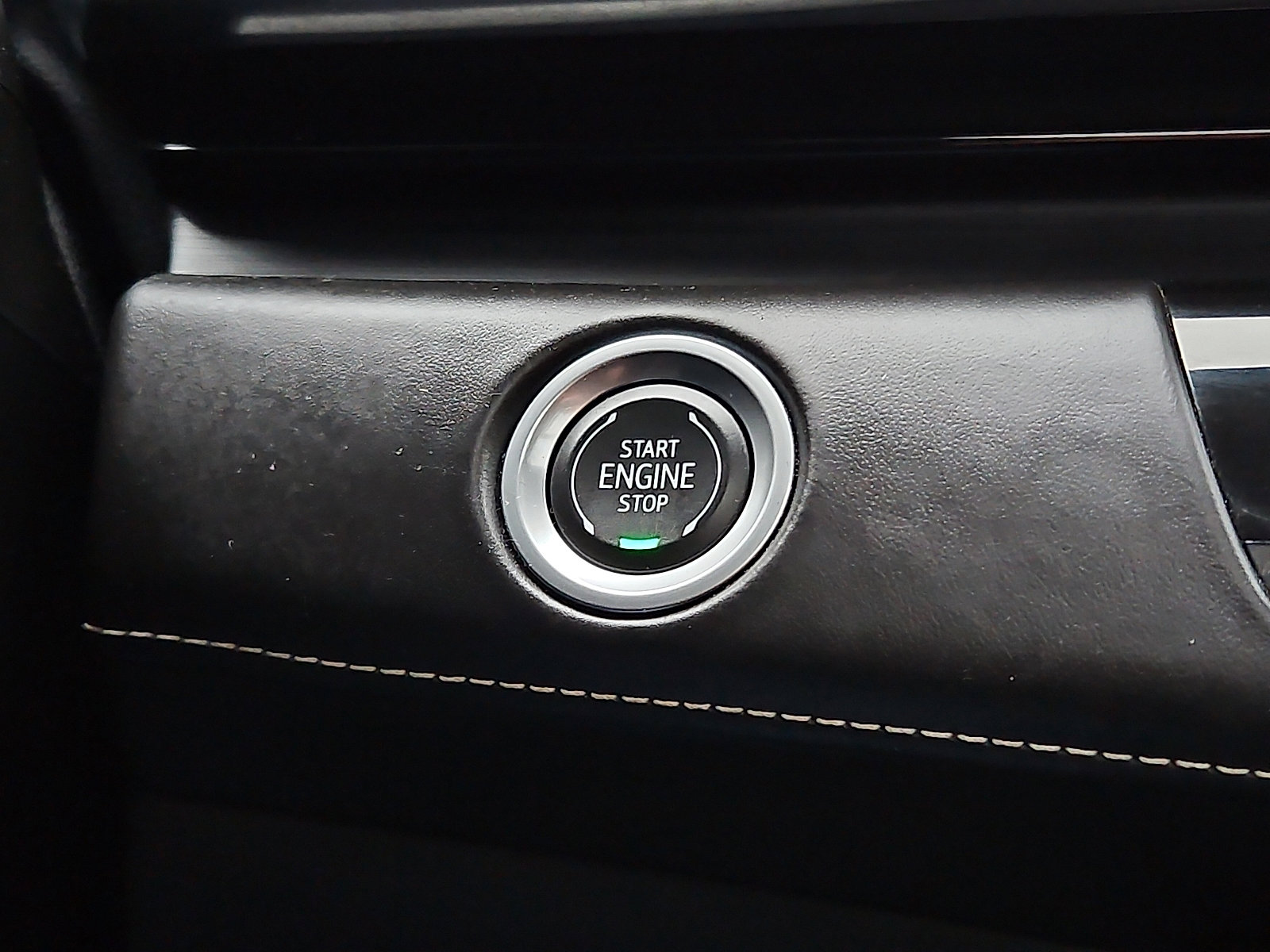 Certified 2024 Cadillac Escalade Sport Platinum w/ LPO, ONYX Package image 25