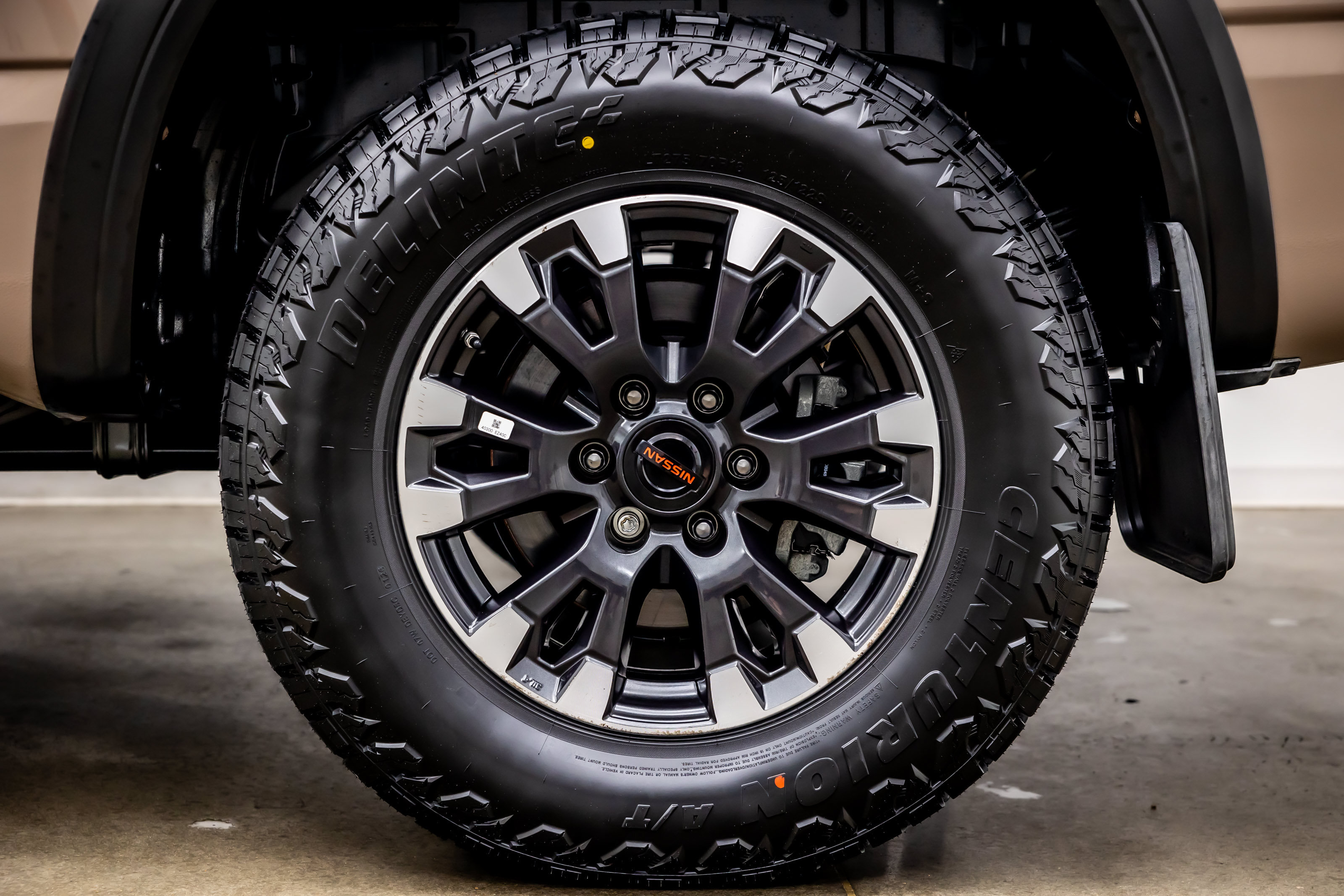 Used 2020 Nissan Titan PRO-4X w/ Pro-4x Convenience Package AWD/4WD image 36