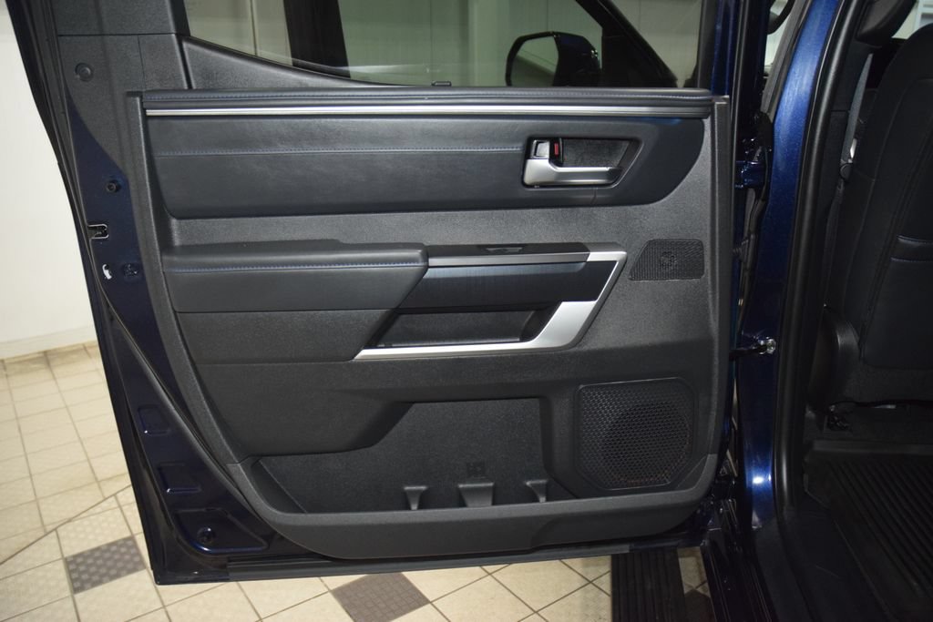 Used 2024 Toyota Tundra Platinum AWD/4WD image 40